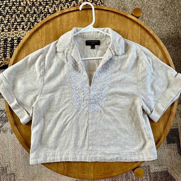 Banana Republic Women's Cropped Linen Embroidered Top - Picture 1 of 9